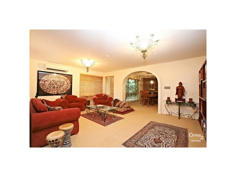 14 Bernardino Court, Mermaid Waters QLD 4218