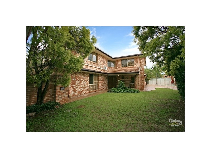 14 Bernardino Court, Mermaid Waters QLD 4218