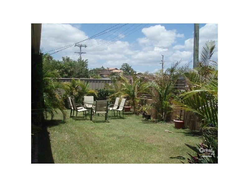 1/68 Dawn Parade, Miami QLD 4220