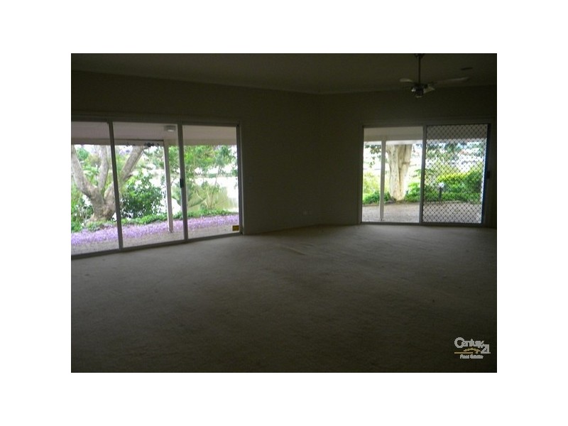 14 Cabana Boulevard, Benowa QLD 4217