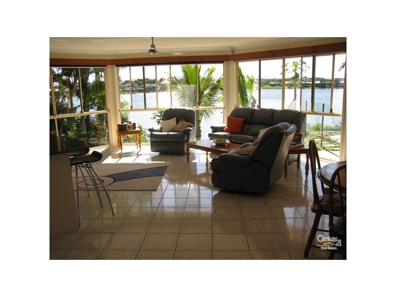 62 Dipper Drive, Burleigh Waters QLD 4220