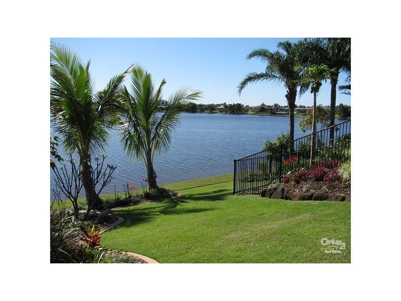 62 Dipper Drive, Burleigh Waters QLD 4220