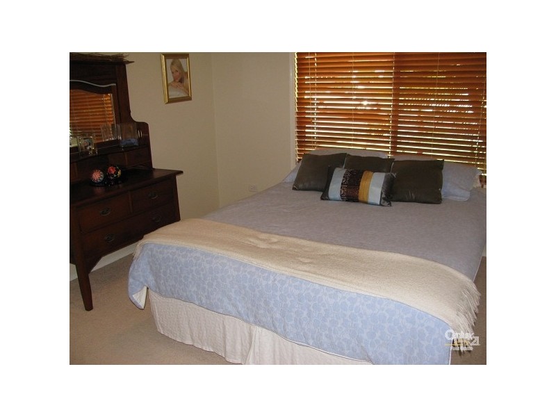 62 Dipper Drive, Burleigh Waters QLD 4220