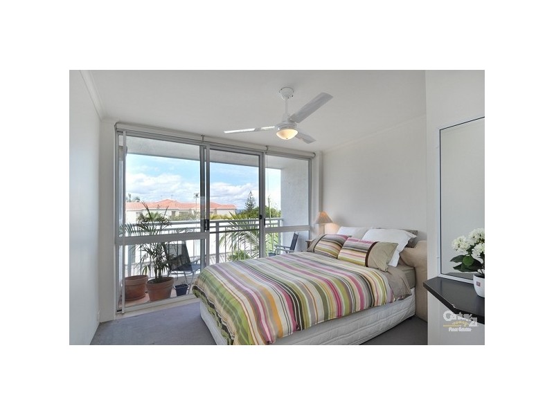 10/20 Ocean Street, Mermaid Beach QLD 4218