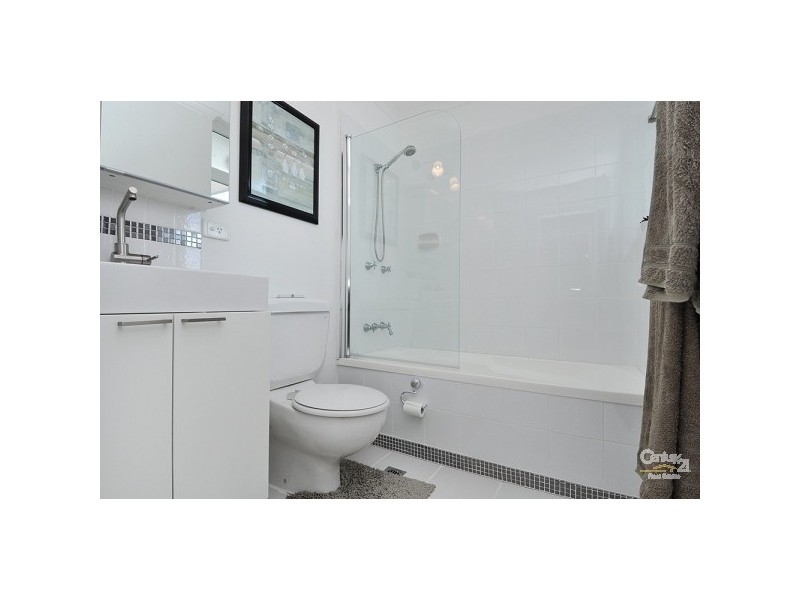 10/20 Ocean Street, Mermaid Beach QLD 4218