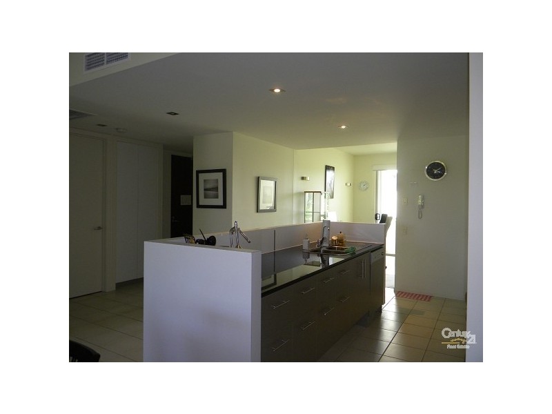 7/742 Peninsula Drive, Robina QLD 4226