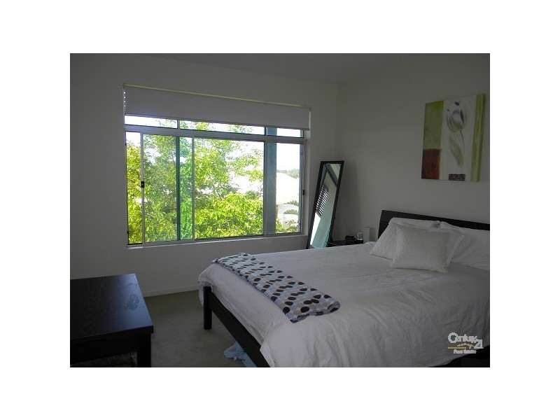 7/742 Peninsula Drive, Robina QLD 4226