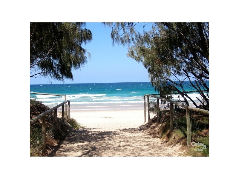 2/66 Dolphin Avenue, Mermaid Beach QLD 4218