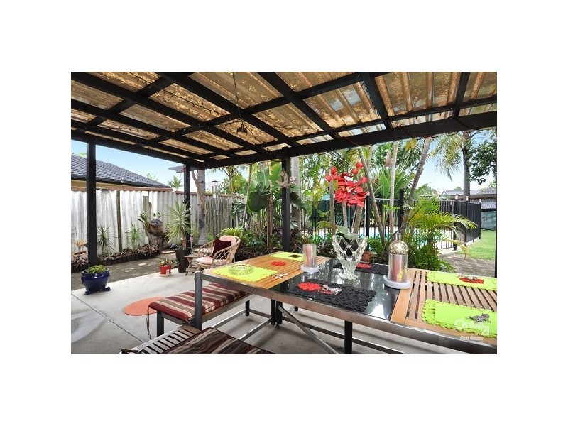 47 Oceanic Drive, Mermaid Waters QLD 4218