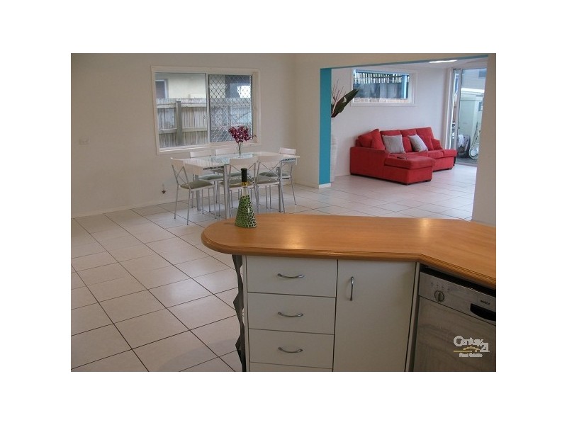 148 Nobby Parade, Miami QLD 4220