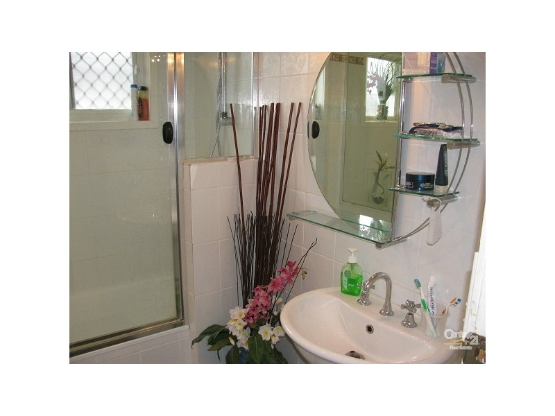 148 Nobby Parade, Miami QLD 4220