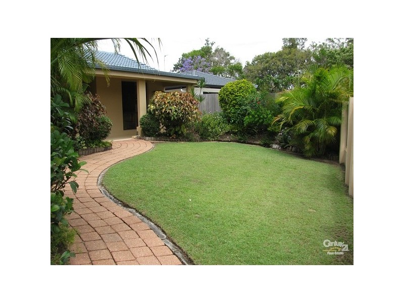 6 Brampton Court, Mermaid Waters QLD 4218