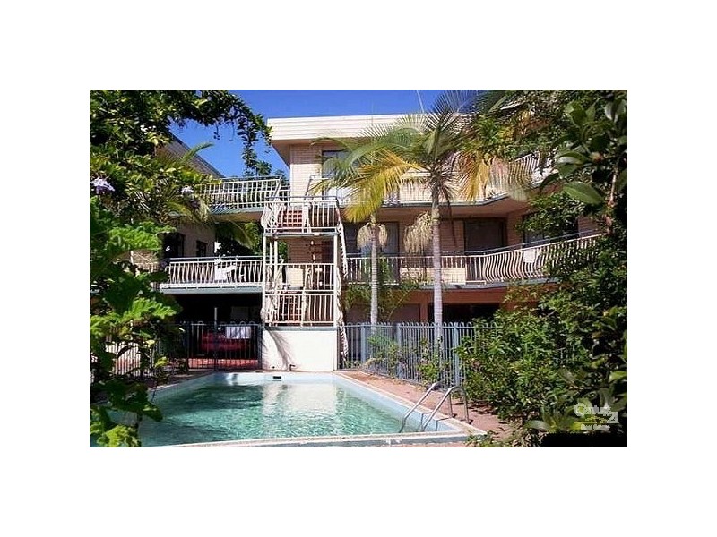 10/19 Leonard Avenue, Surfers Paradise QLD 4217