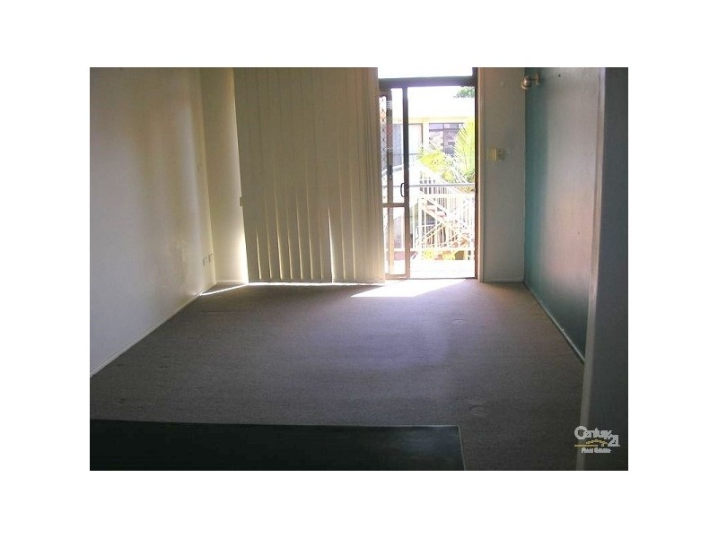 10/19 Leonard Avenue, Surfers Paradise QLD 4217