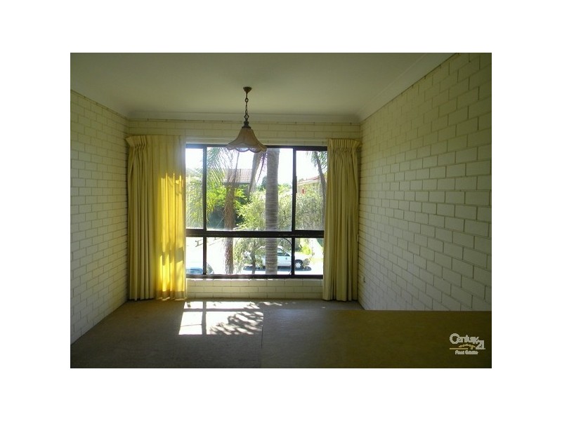 4/3 Christina Court, Mermaid Waters QLD 4218