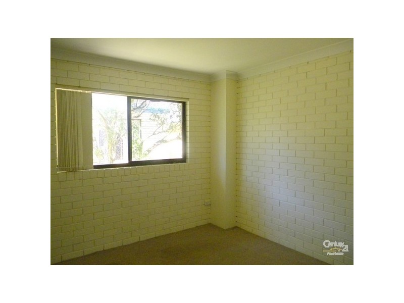 4/3 Christina Court, Mermaid Waters QLD 4218