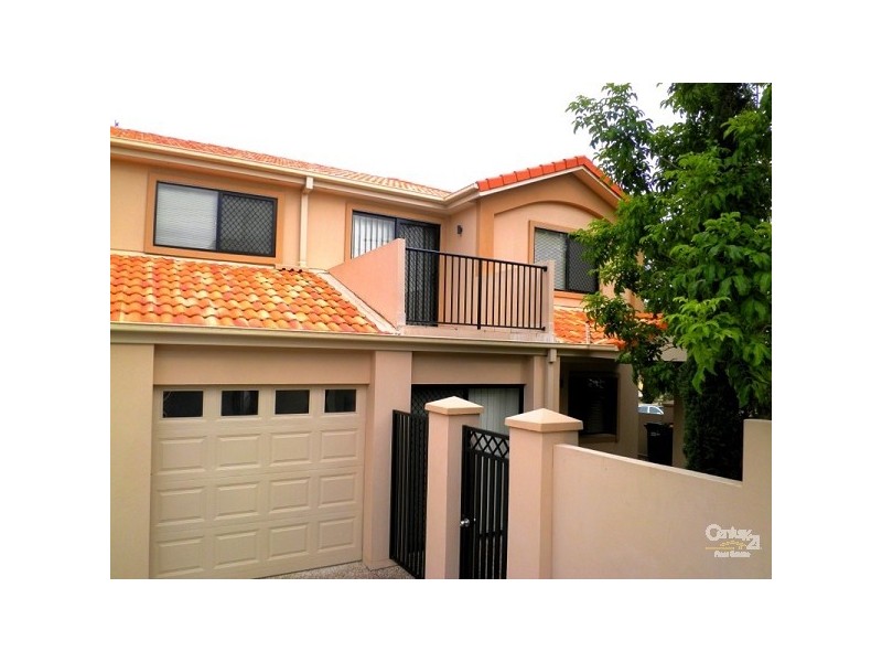 2/190 Queen Street, Southport QLD 4215