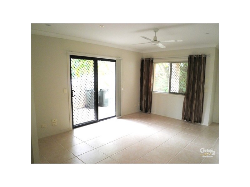 2/190 Queen Street, Southport QLD 4215