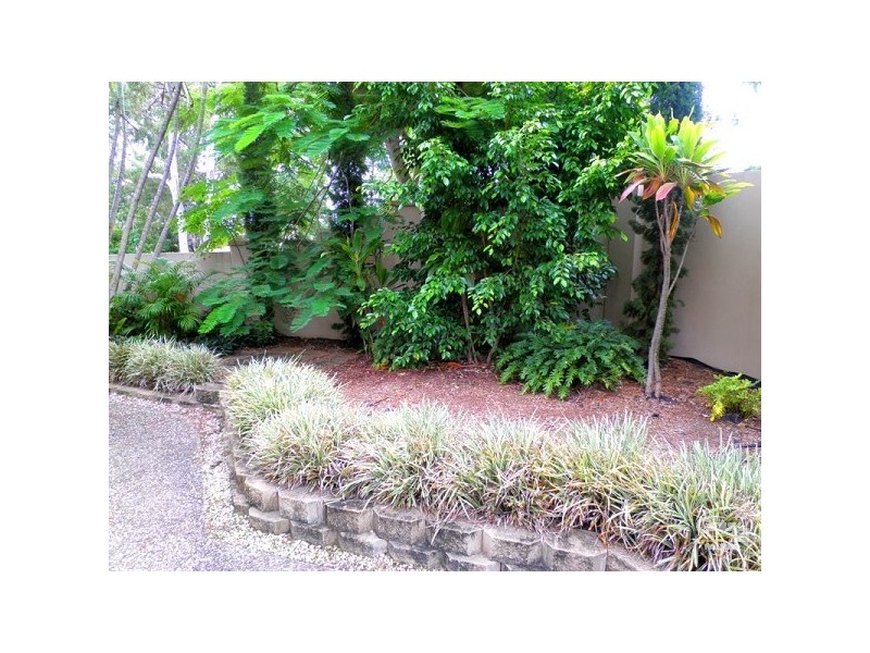 2/190 Queen Street, Southport QLD 4215