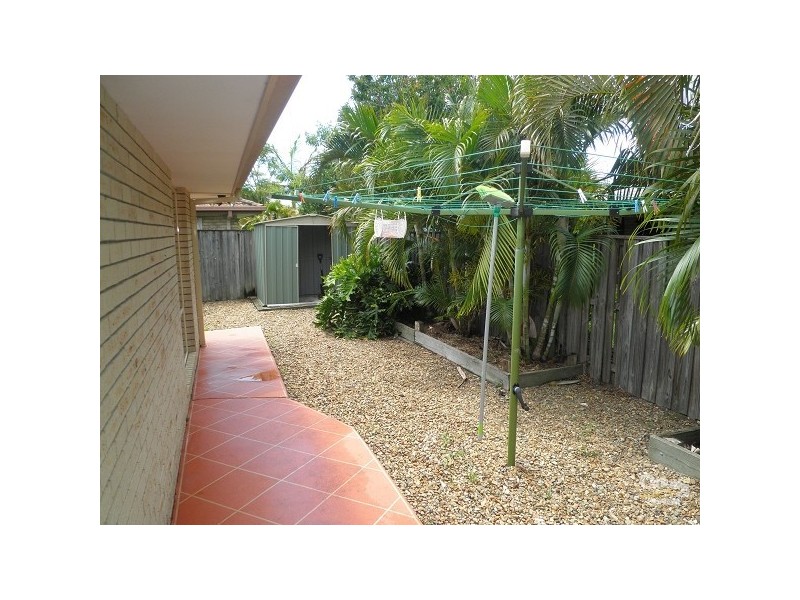 11 Pristine Court, Varsity Lakes QLD 4227