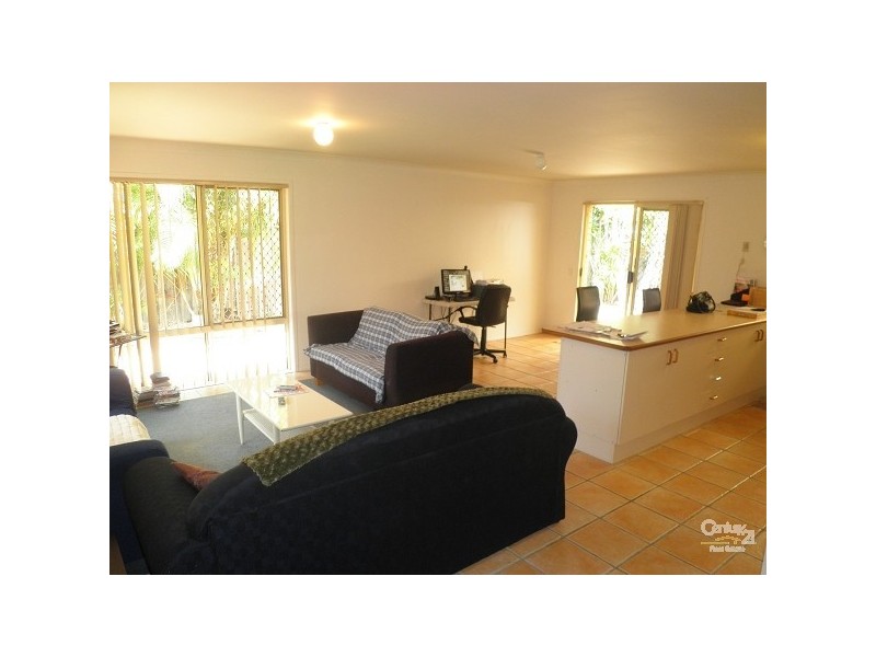 11 Pristine Court, Varsity Lakes QLD 4227