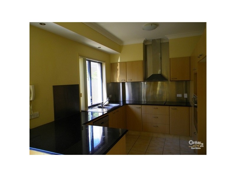 59 Sunshine Parade, Miami QLD 4220