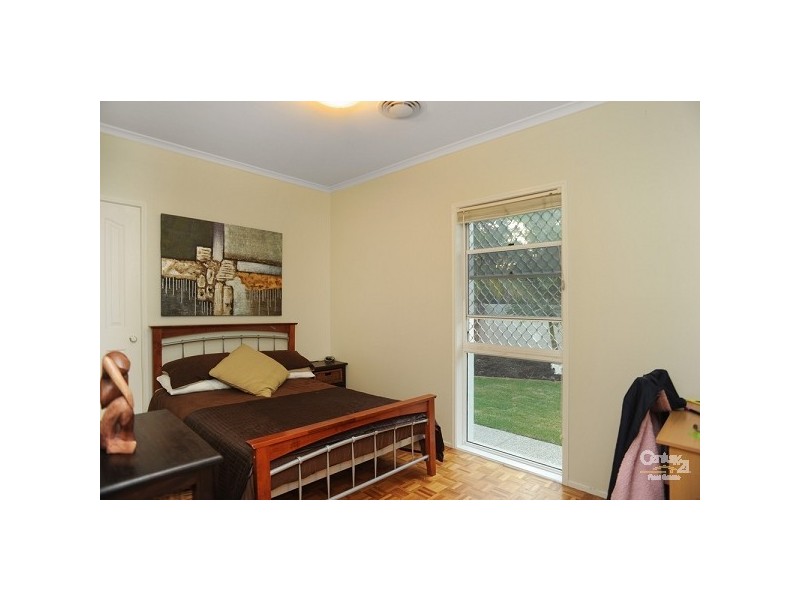 24 Lancelin Drive, Mermaid Waters QLD 4218