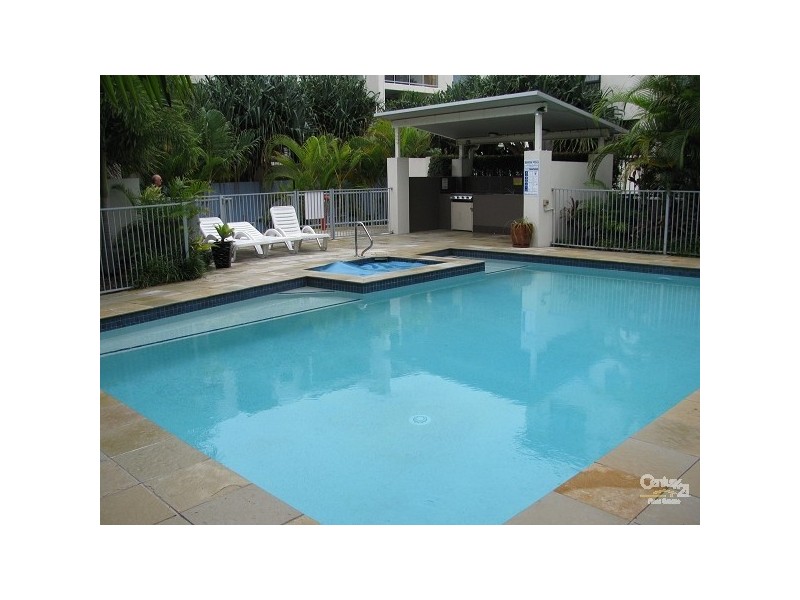 29/6 Fifth Avenue, Burleigh Heads QLD 4220