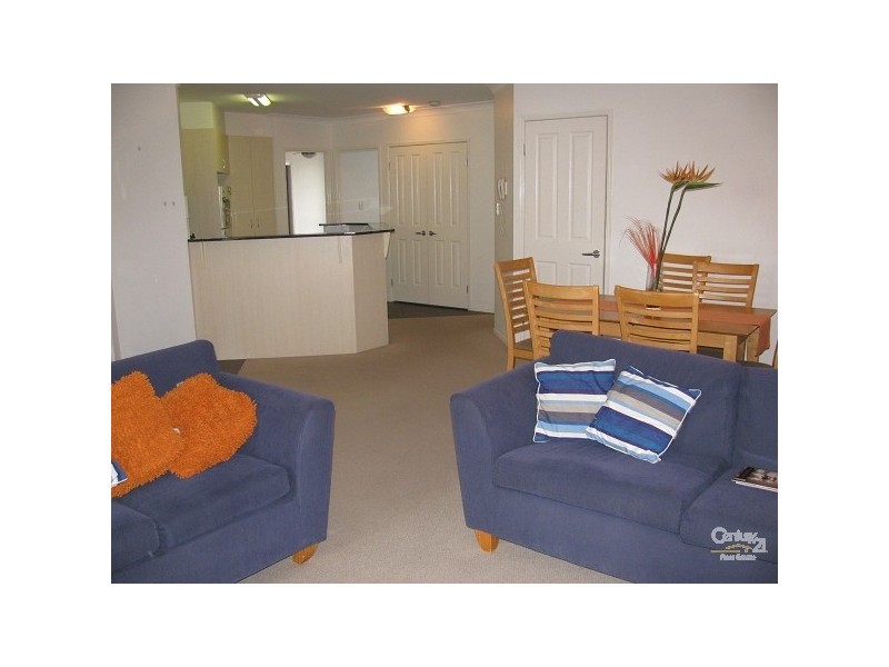 29/6 Fifth Avenue, Burleigh Heads QLD 4220