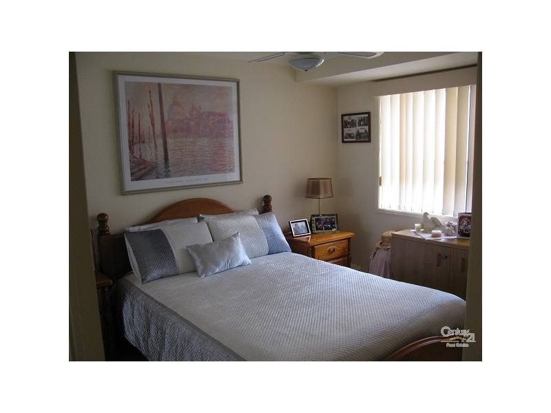 34 Islander Court, Burleigh Waters QLD 4220