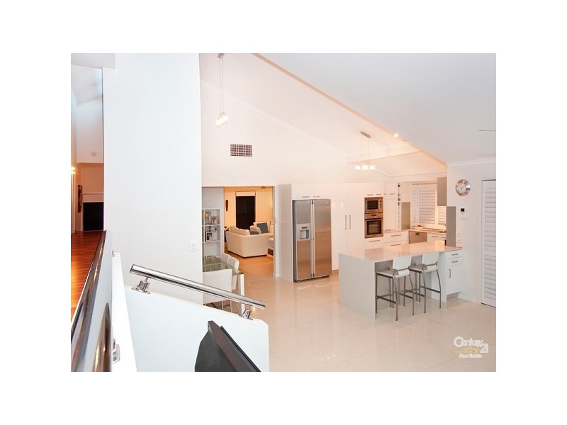 16 Sawgrass Place, Robina QLD 4226