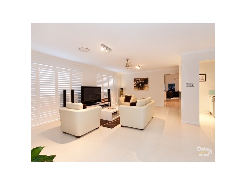16 Sawgrass Place, Robina QLD 4226
