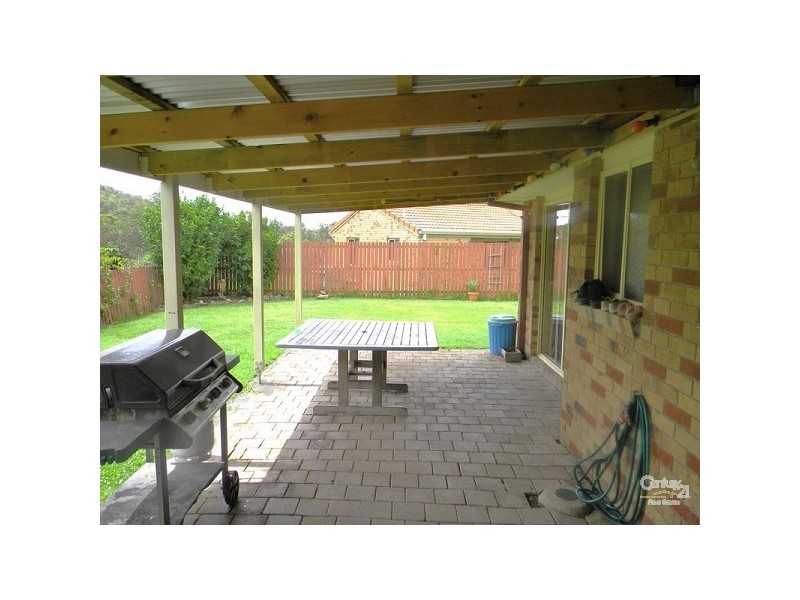 9 Weka Street, Oxenford QLD 4210