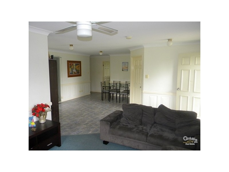 9 Weka Street, Oxenford QLD 4210