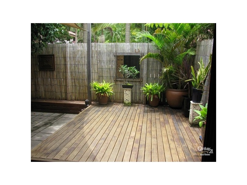 6/1 Karri Court, Burleigh Heads QLD 4220