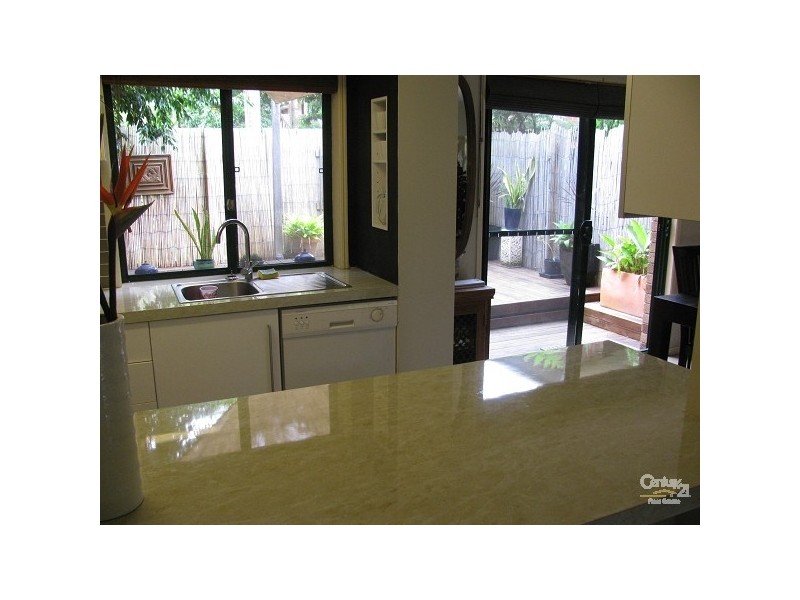 6/1 Karri Court, Burleigh Heads QLD 4220