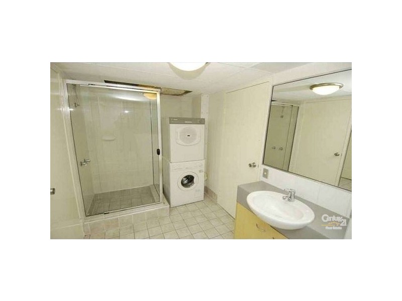 2/16 Markwell Avenue, Surfers Paradise QLD 4217