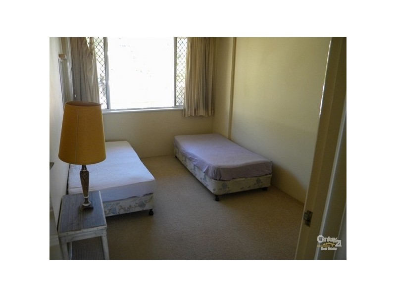 18/12 Goodwin Terrace, Burleigh Heads QLD 4220