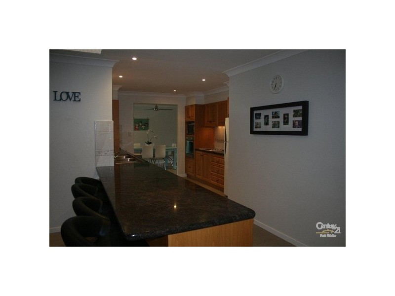 23 Peter Blondell Drive, Mermaid Waters QLD 4218