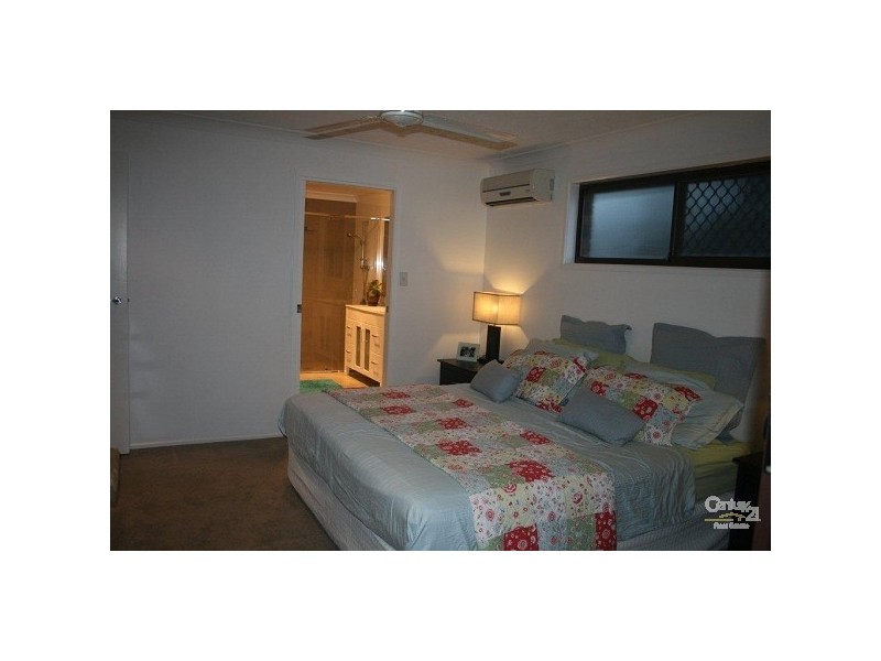 23 Peter Blondell Drive, Mermaid Waters QLD 4218