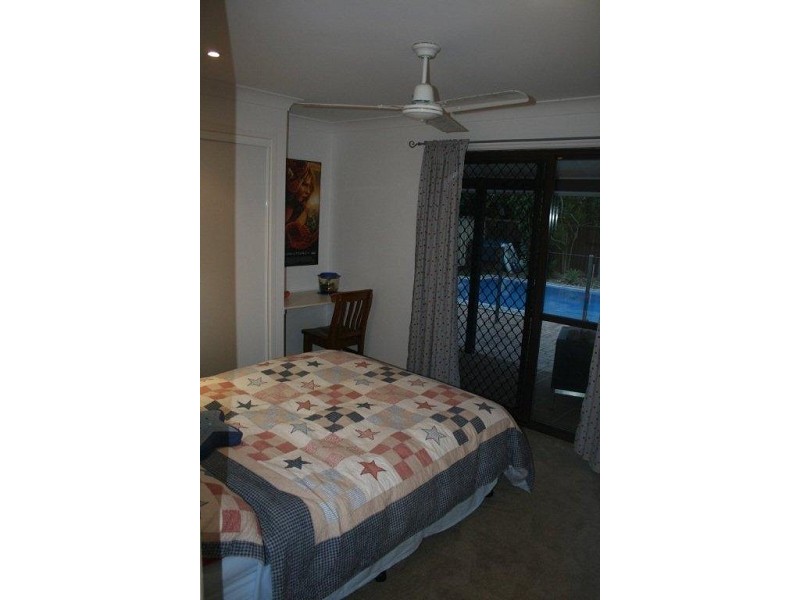 23 Peter Blondell Drive, Mermaid Waters QLD 4218