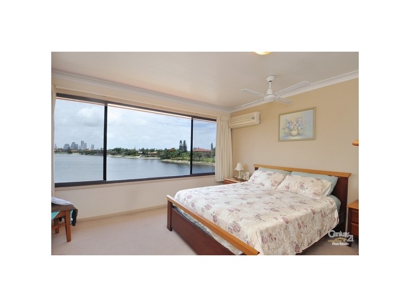 10/55 Karbunya Street, Mermaid Waters QLD 4218