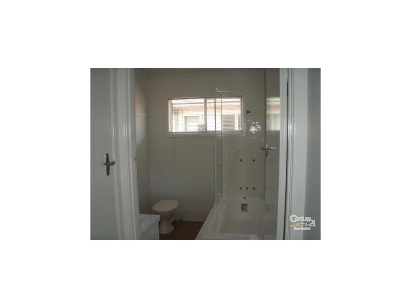 2/31 Sunshine Parade, Miami QLD 4220