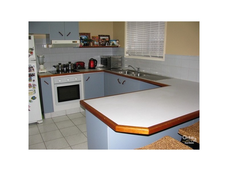 5 Evandale Crescent, Miami QLD 4220