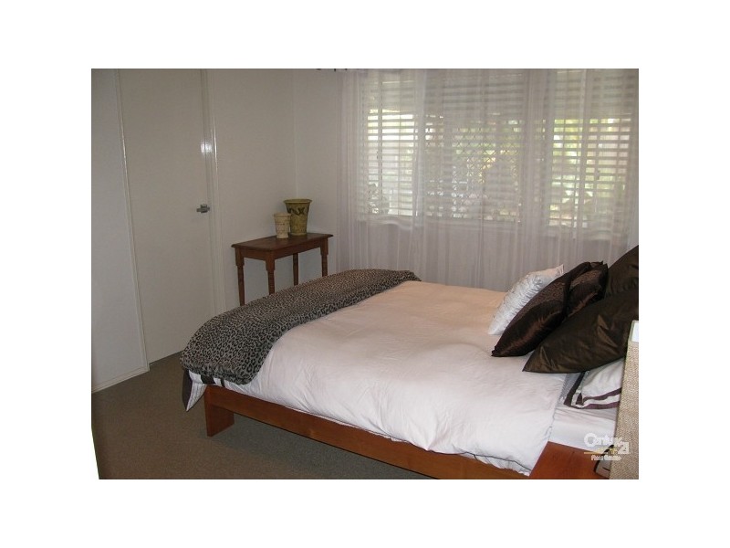 96 Cassowary Drive, Burleigh Waters QLD 4220