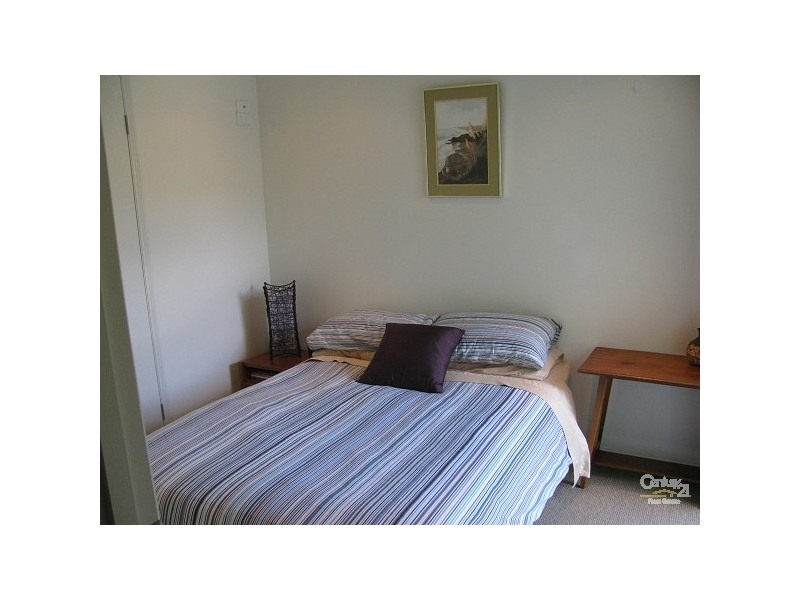 96 Cassowary Drive, Burleigh Waters QLD 4220