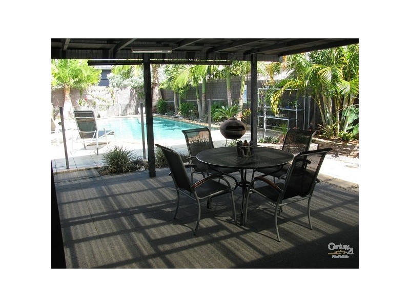 96 Cassowary Drive, Burleigh Waters QLD 4220