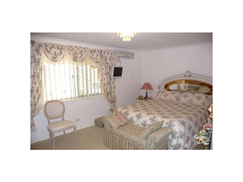 83 Vatakoula Parade, Mermaid Waters QLD 4218