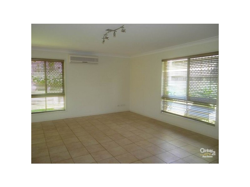 11  Castle Rock Street, Parkwood QLD 4214