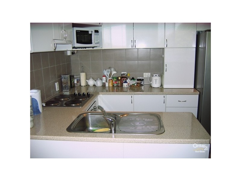 5/8 Duet Drive, Mermaid Waters QLD 4218